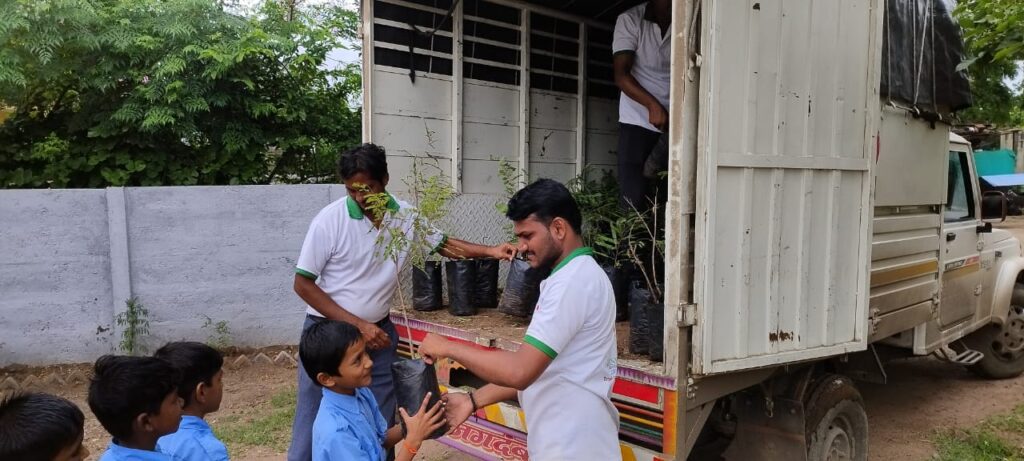 On 3 August 2024, 110 fruit trees were distributed to students at Zilha Parishad School, Kuranwadi, Rahuri under the initiative One Student – One Fruit Tree. Special thanks to Mr. Ravi Argade Sir for efforts. Heartfelt thanks to all the teacher staff, Villagers & tree lovers who supported this event.